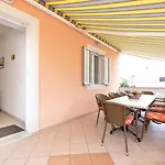 Apartman Meri *