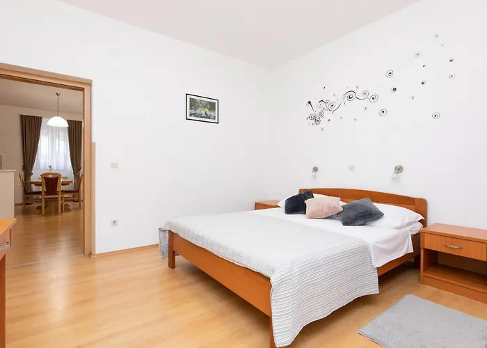 Apartament Meri *