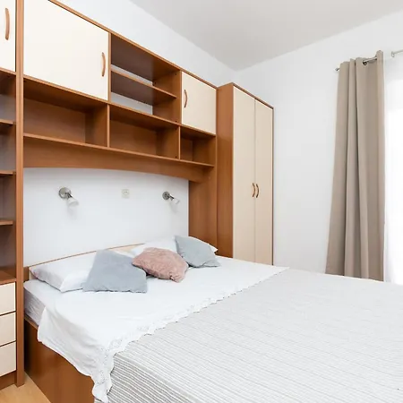 Apartment Meri Punat